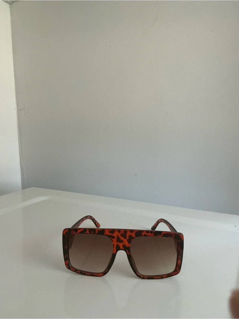 Tortoiseshell Square Shield Sunglasses - Brown Gradient